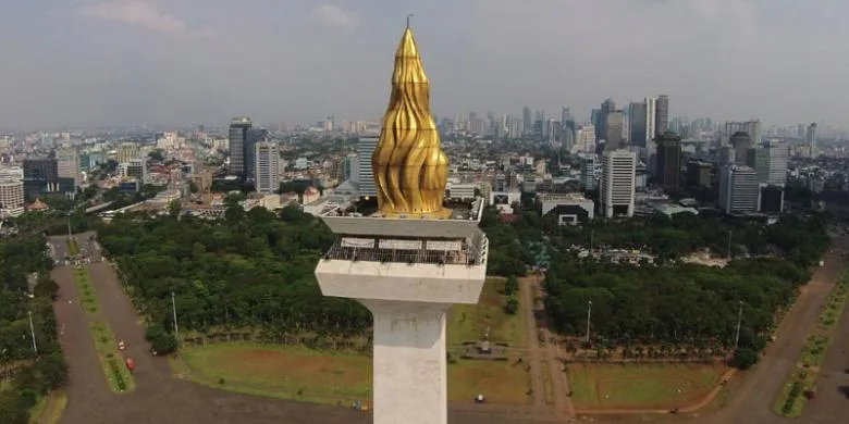 monas 1.jpg