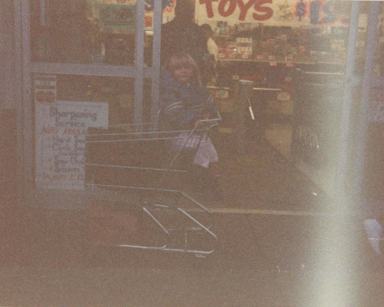 1992-12 - Crystal, others, Toys-R-Us, other random pics, Christmas, December, apx-6.png