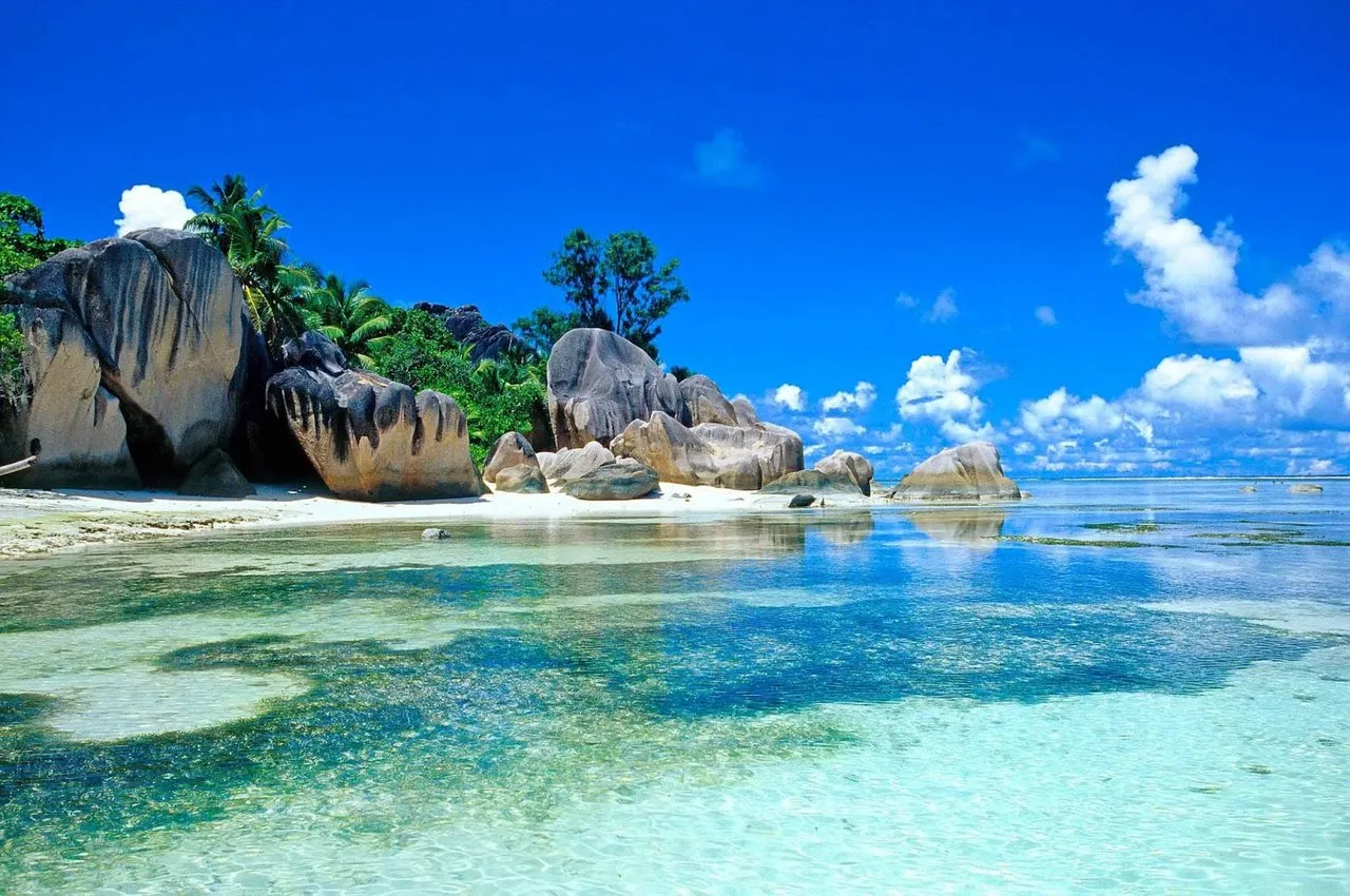 The famous Anse Source D'Argent in La Digue, Seychelles, a piece of paradise on earth. (Credit: Seychelles.cc) https://www.seychelles.cc/la-digue/la-digue-beaches/178-anse-source-d-argent-la-digue