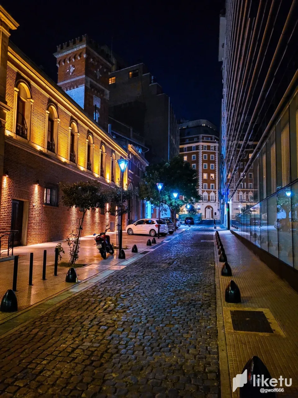 cluwwvot5000hg6szg6898jzf_buenos_aires_noche.webp