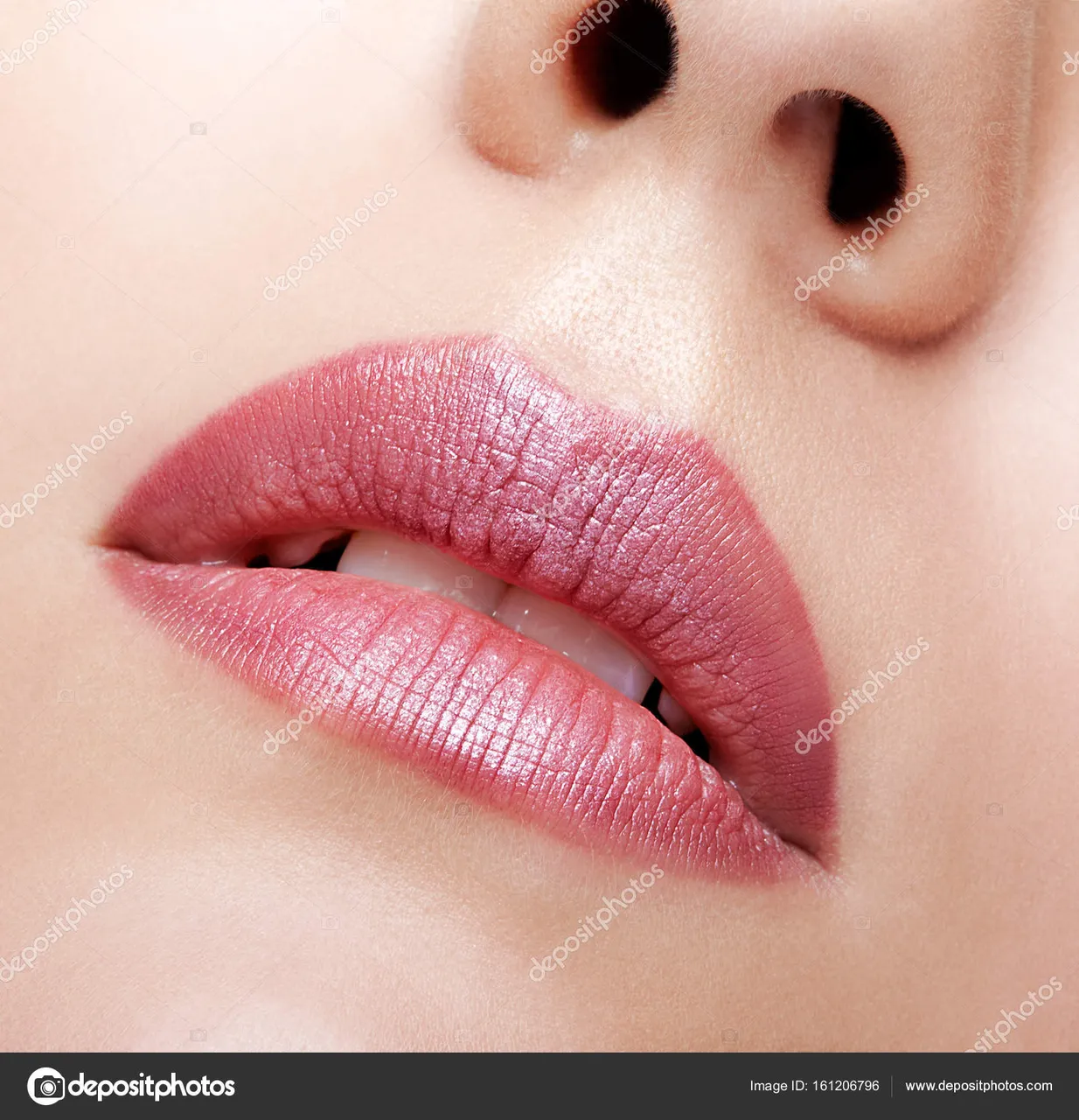 depositphotos_161206796-stock-photo-female-mouth-and-lips.jpg