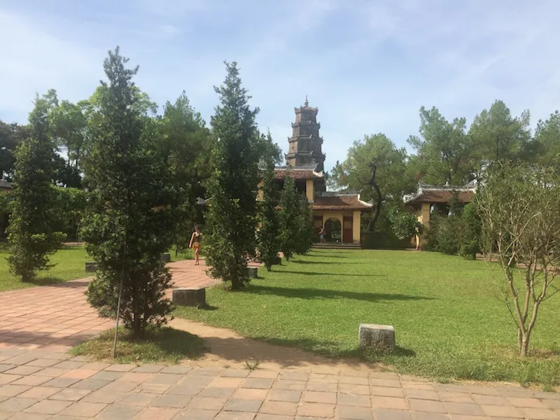 Wonderful gardens to the rear of the pagoda.jpg