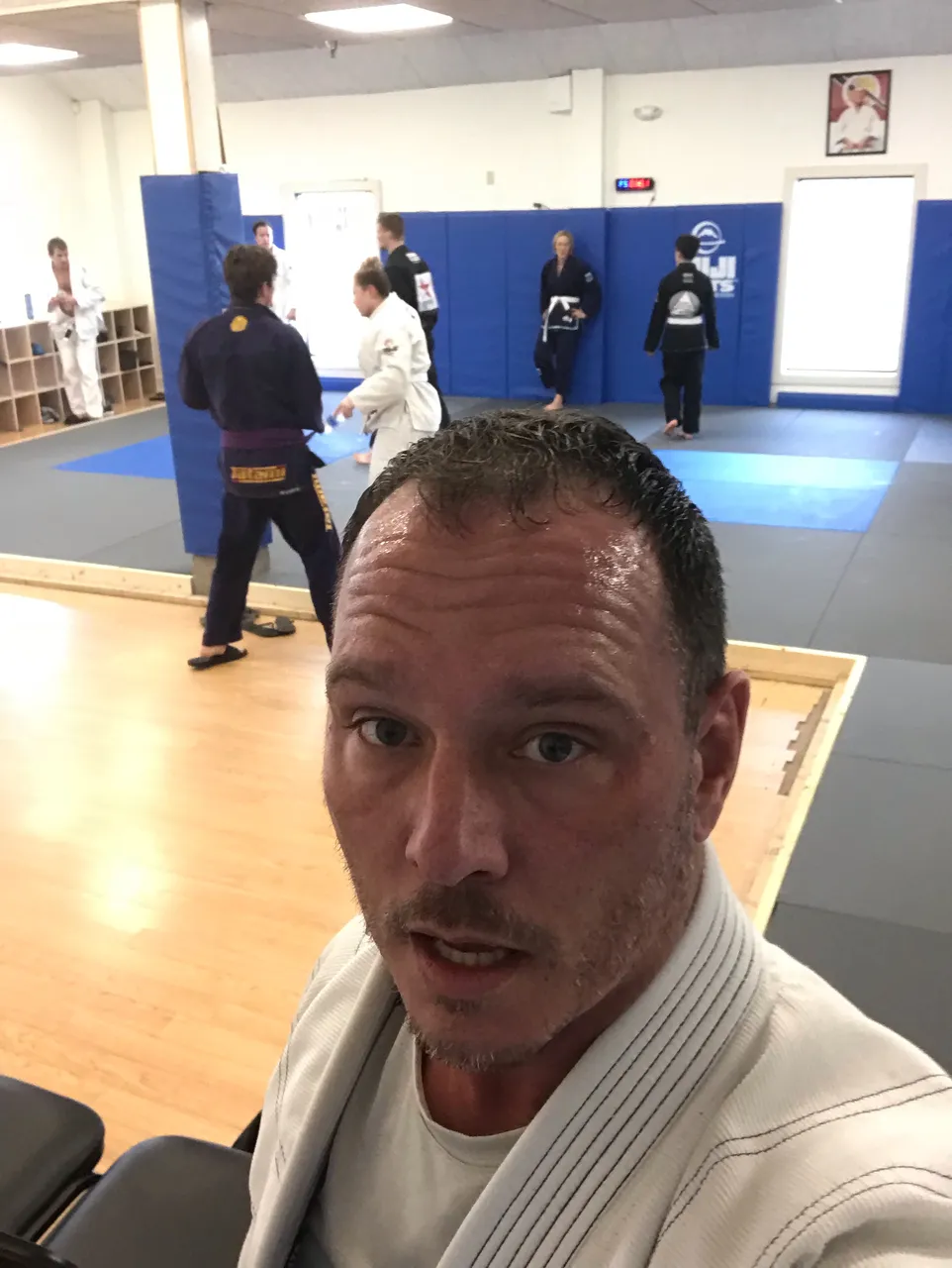 https://d1vof77qrk4l5q.cloudfront.net/img/jiujitsu-we-dead-jiu-jitsu-open-mat-at-triangle-academy-in-franklin-tn-ail40hkb-1549228314903.jpg