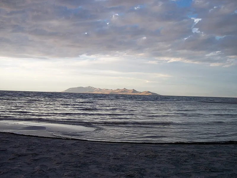 File:Great Salt Lake from Sunset Beach.jpg