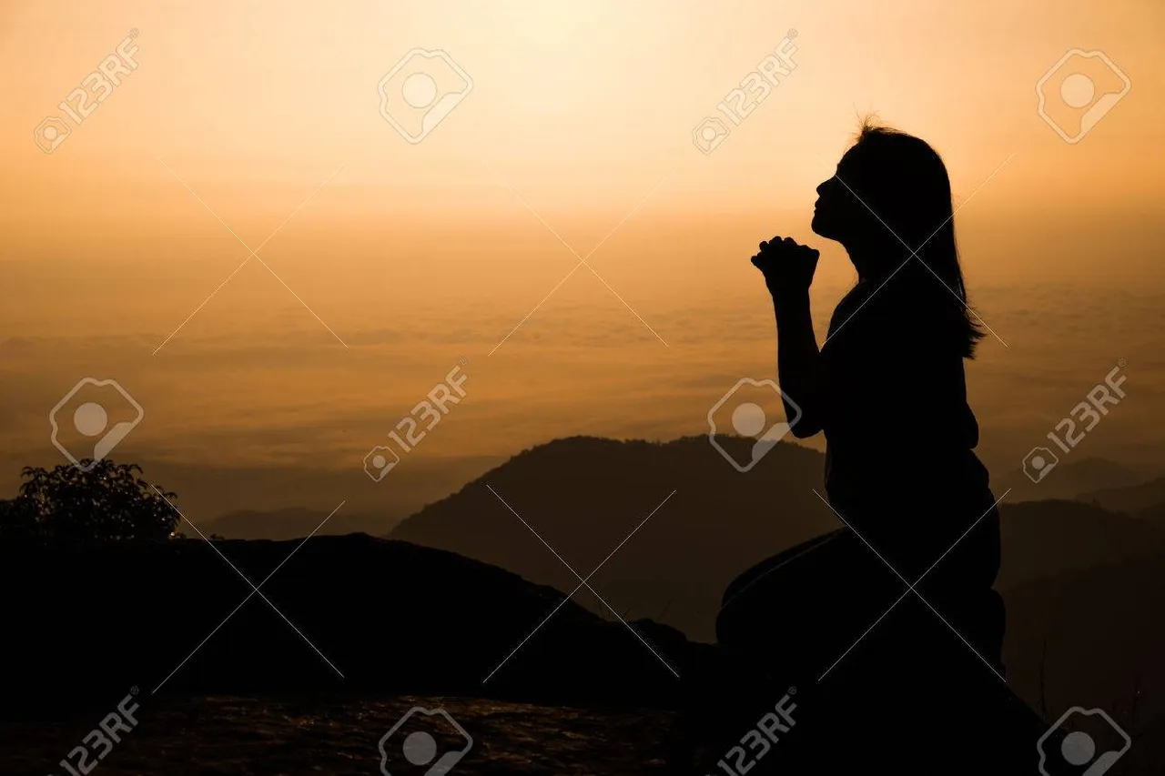 C__Data_Users_DefApps_AppData_INTERNETEXPLORER_Temp_Saved Images_53278619-silhouette-of-woman-kneeling-and-praying-over-beautiful-sunrise-background.jpg