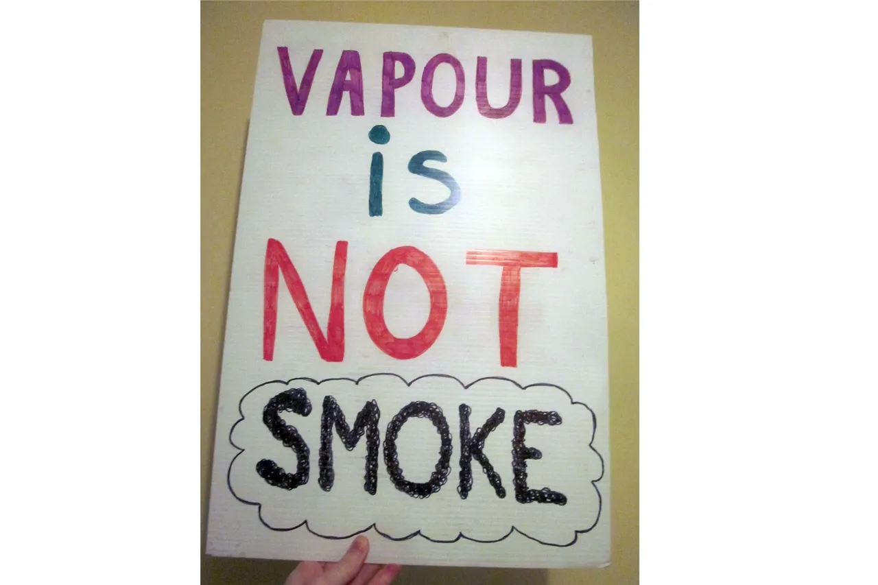 vapourisnotsmoke.jpg