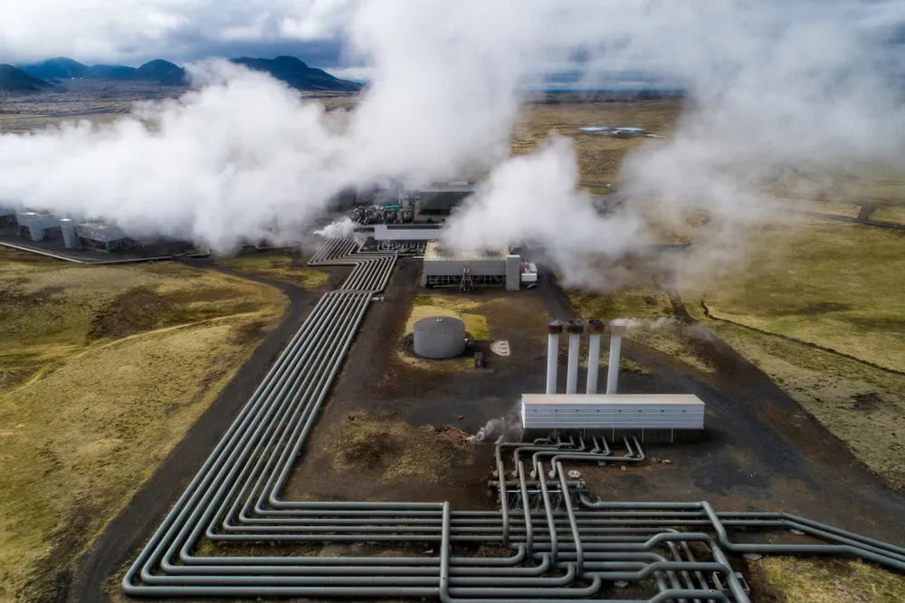 Geothermal-plant.jpg