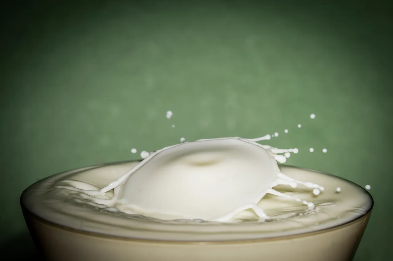 glas of milk.jpg