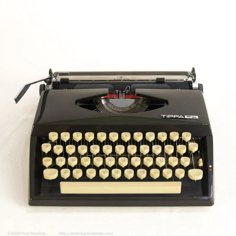 black-typewriter.jpg