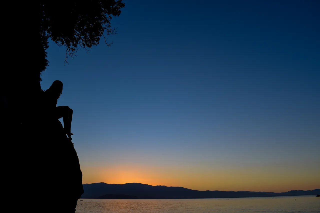 siloute sunset.jpg