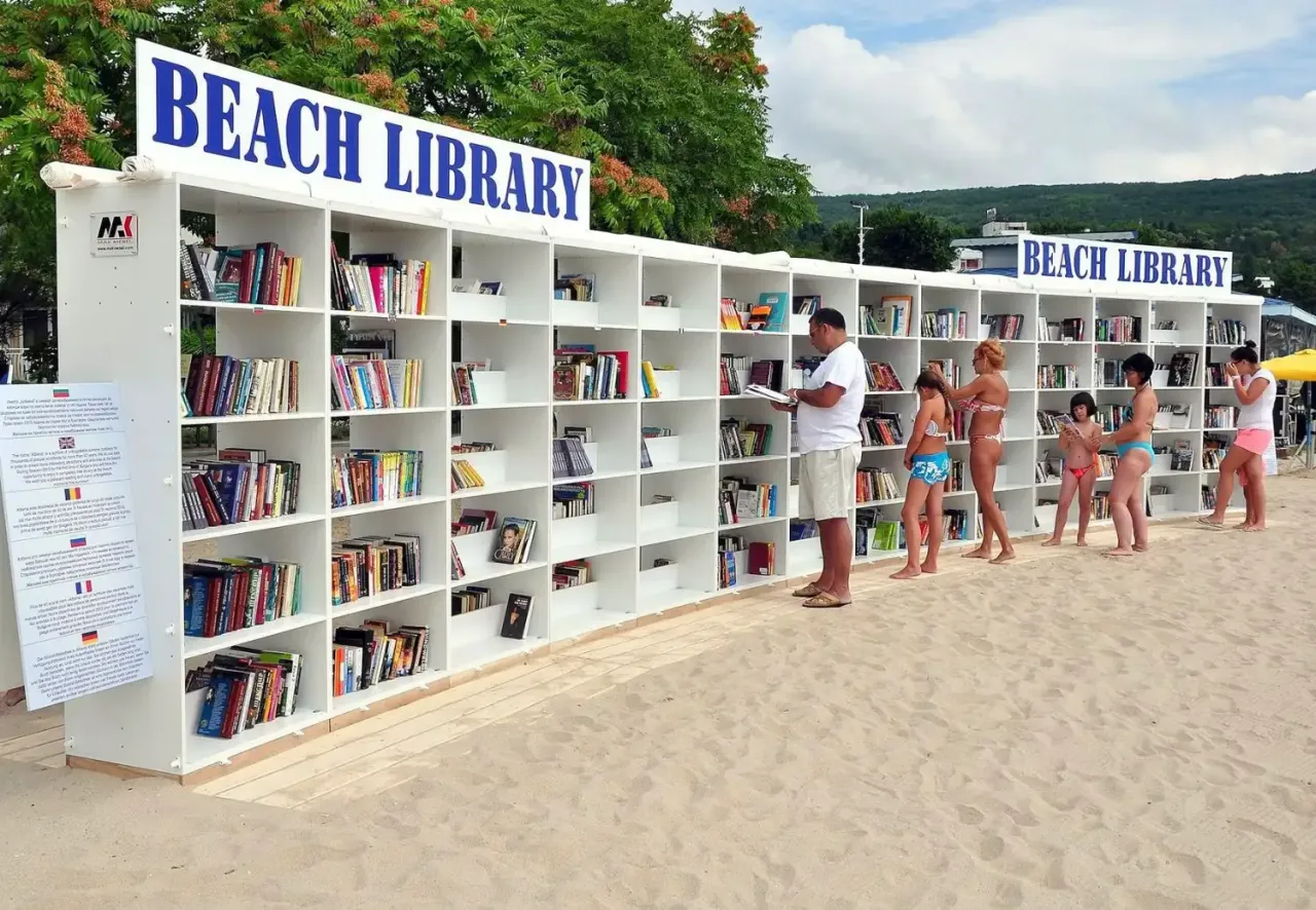 beach_library_albena.jpg