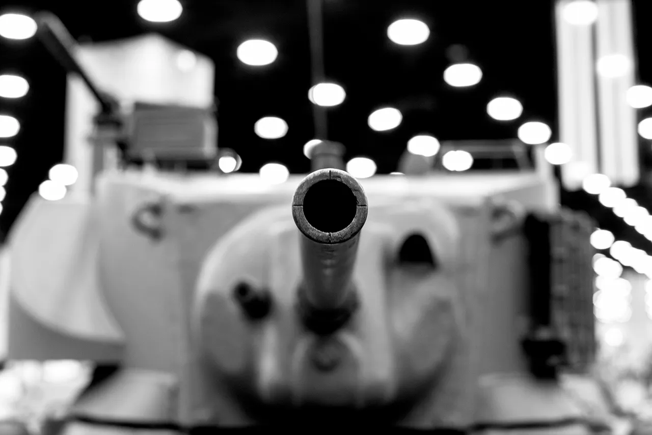 stuart_tank_muzzle_1.jpg