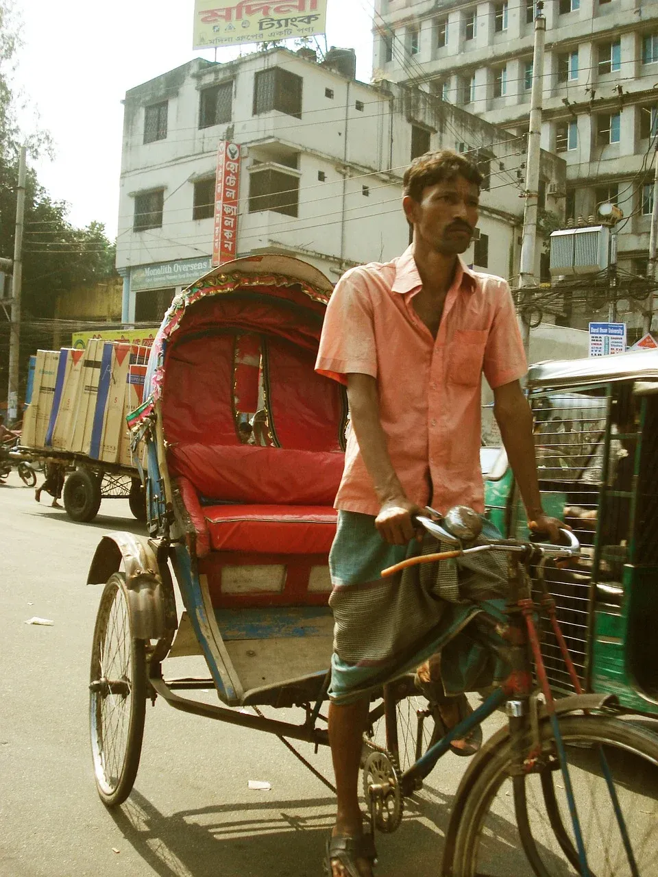 rickshaw-320581_1280.webp