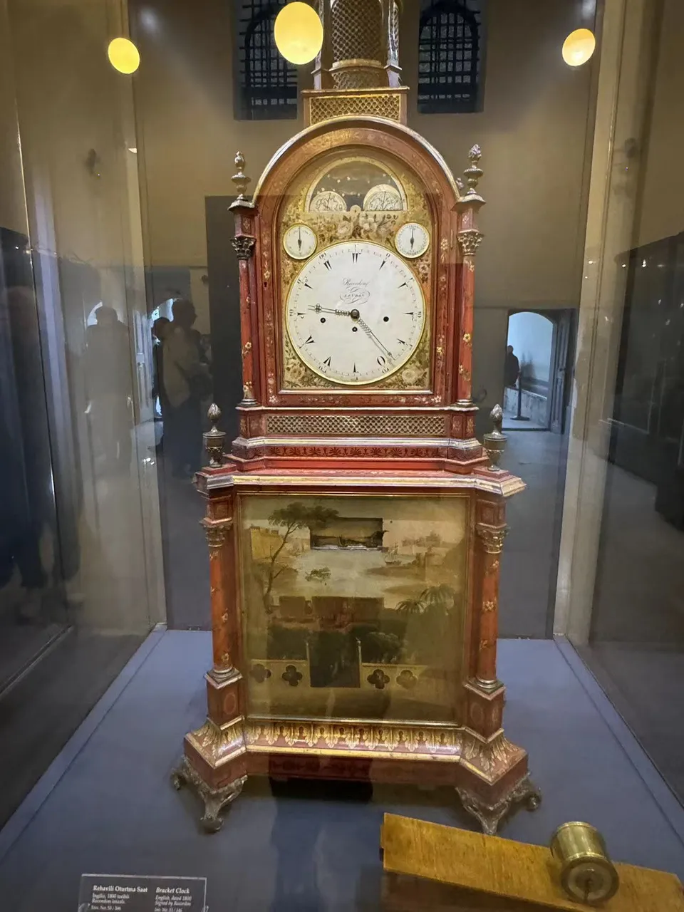 jiu-huanggong-clock-3.jpg