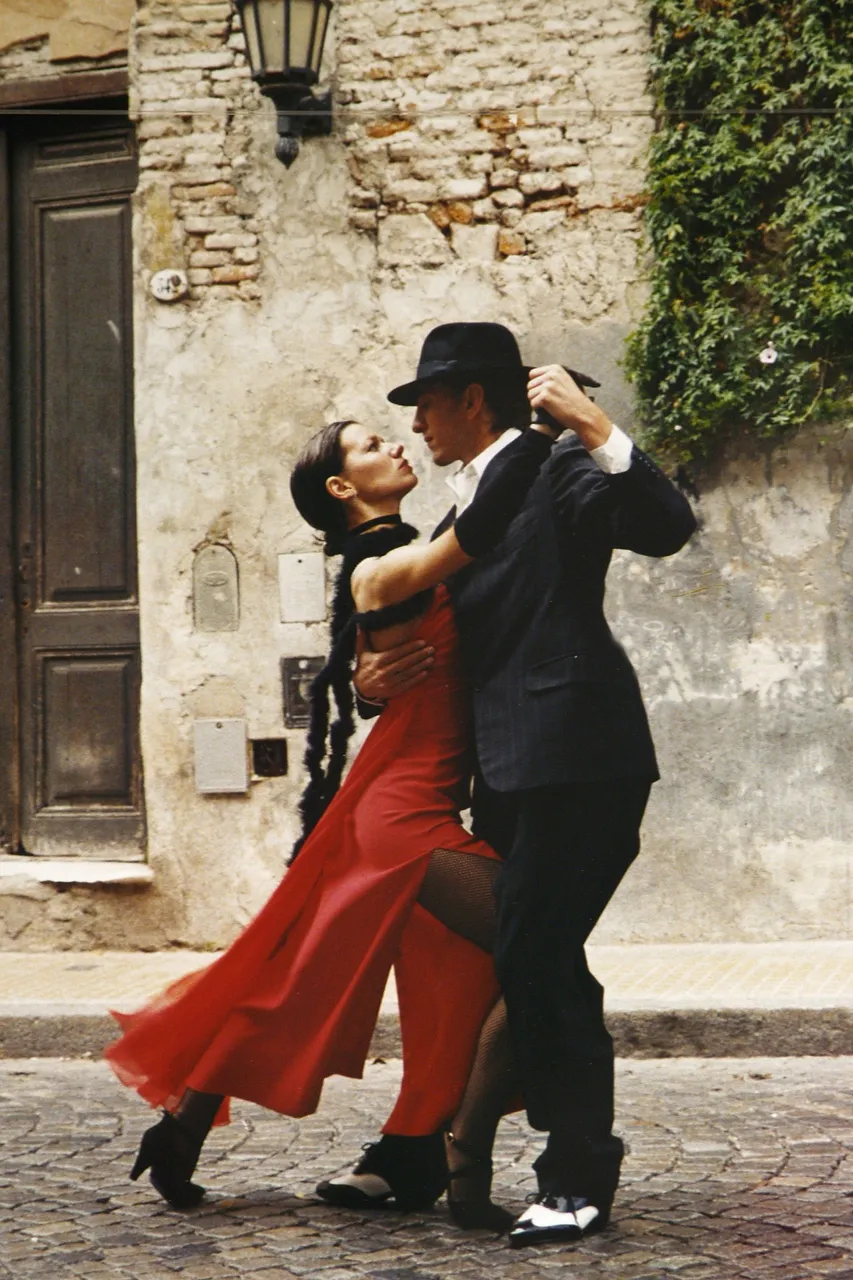 tango-gf26d7742b_1920.jpg