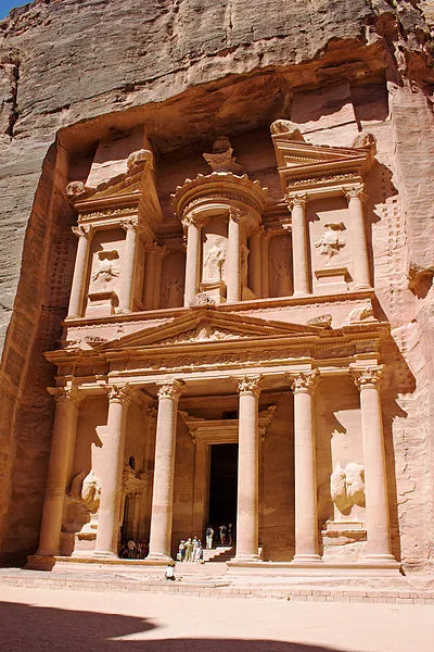 400px-Petra_Treasury.jpg