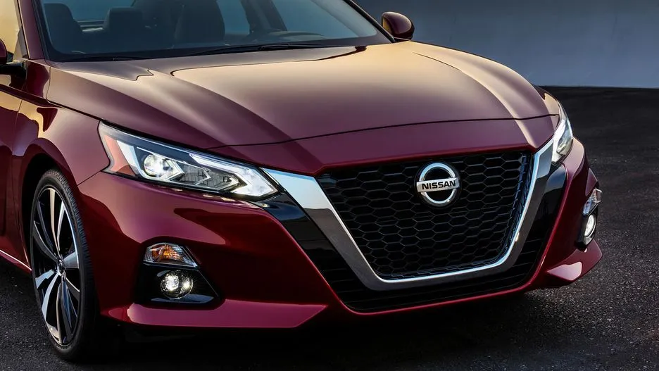 2019-nissan-altima-4.jpg