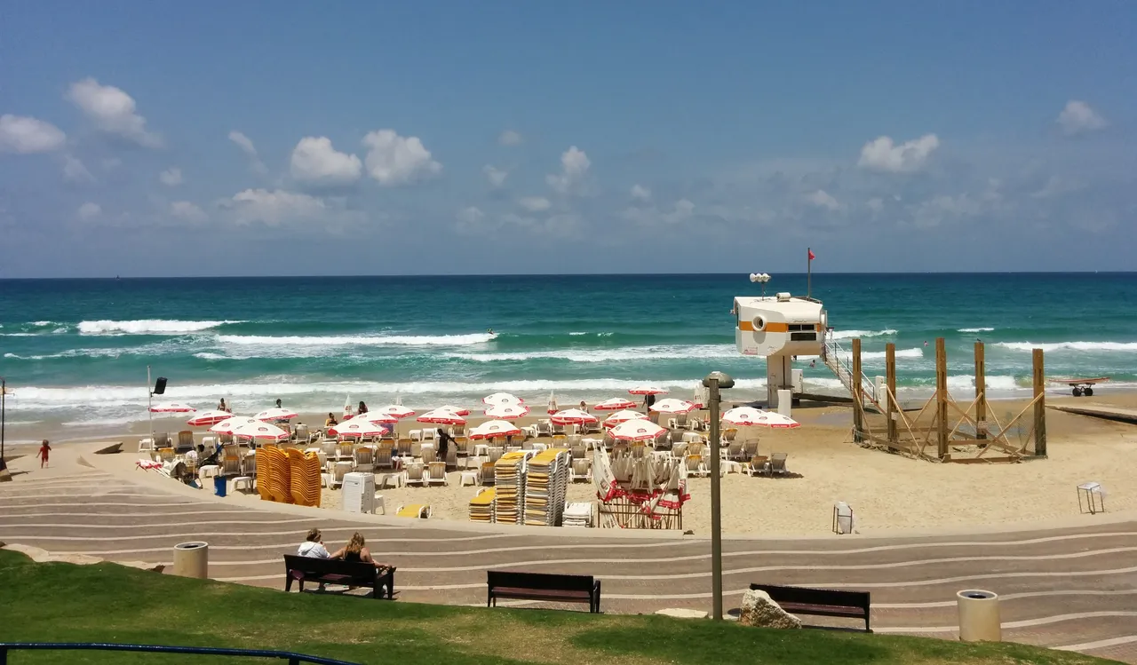 Herzliya Beach 2.png