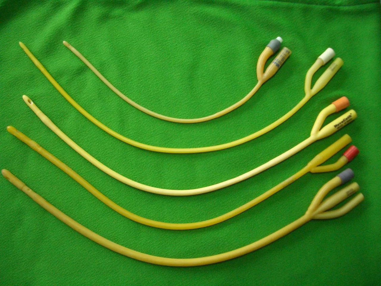Urinary_catheters_03.JPG