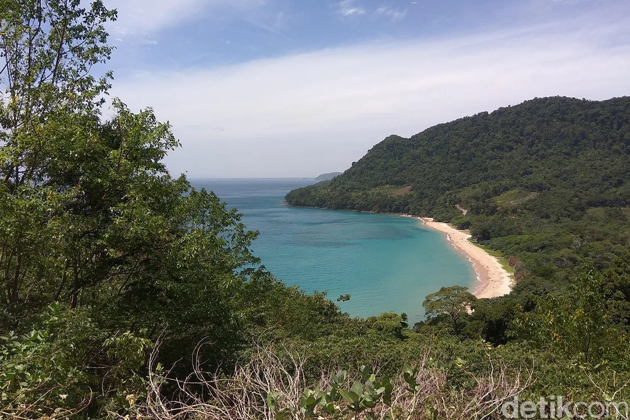 Pantai Pulo Aceh.jpg