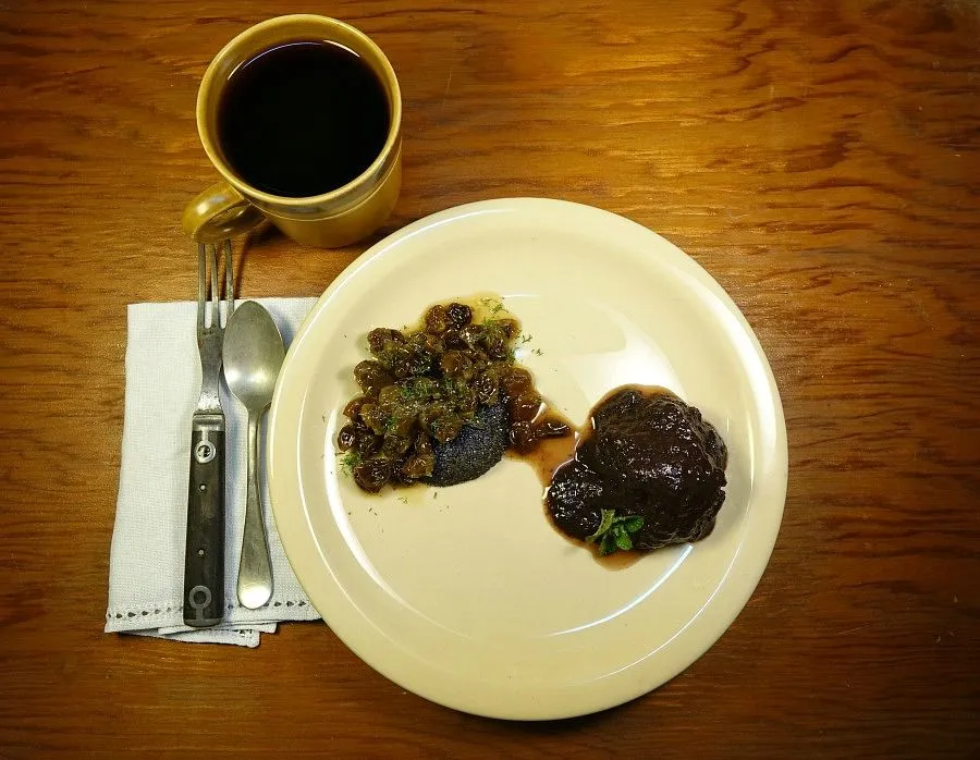 x raisin pie 1.jpg