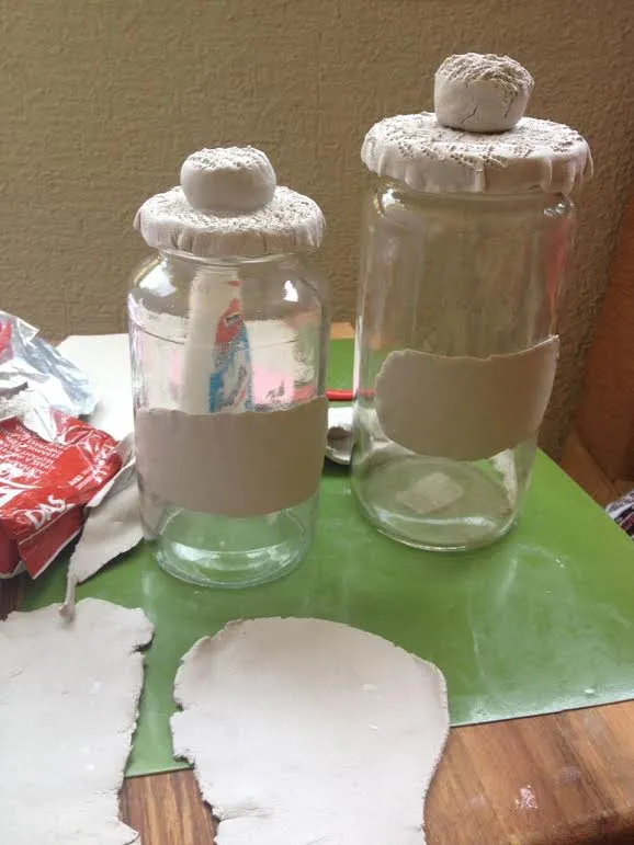 haciendo etiquetas.jpg