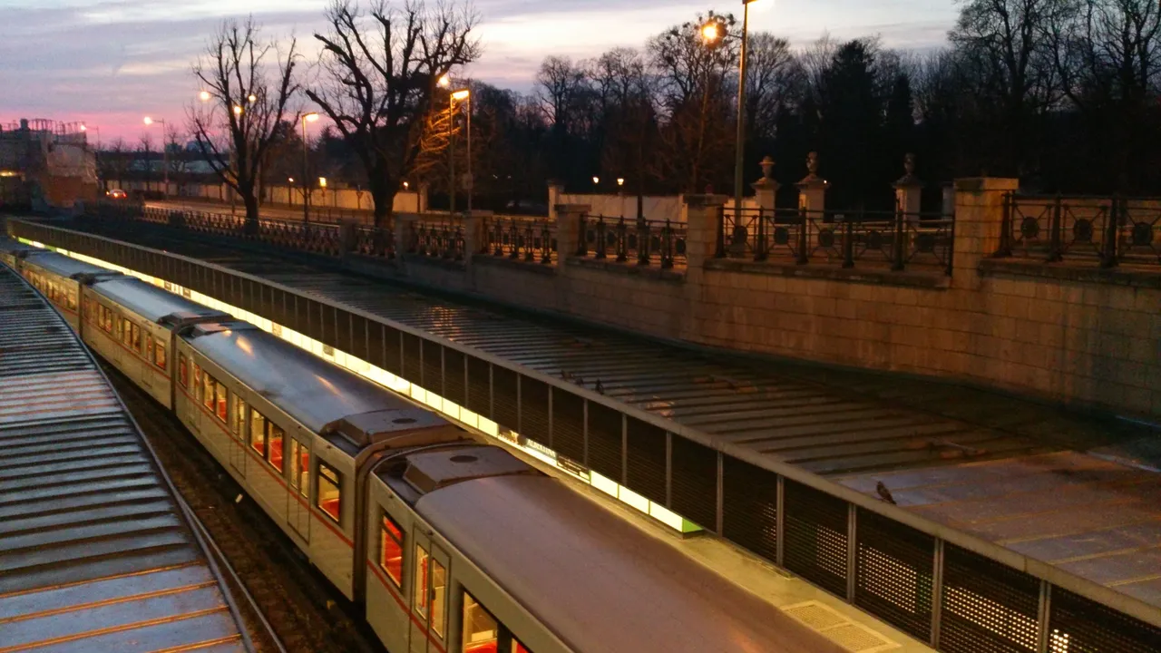 a hietzing ubahn.jpg