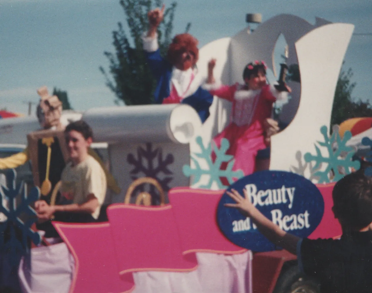 1992-09 - Fair in Forest Grove, parade, rides, Katie, Rick, Joey, Crystal, by Marilyn-06.png