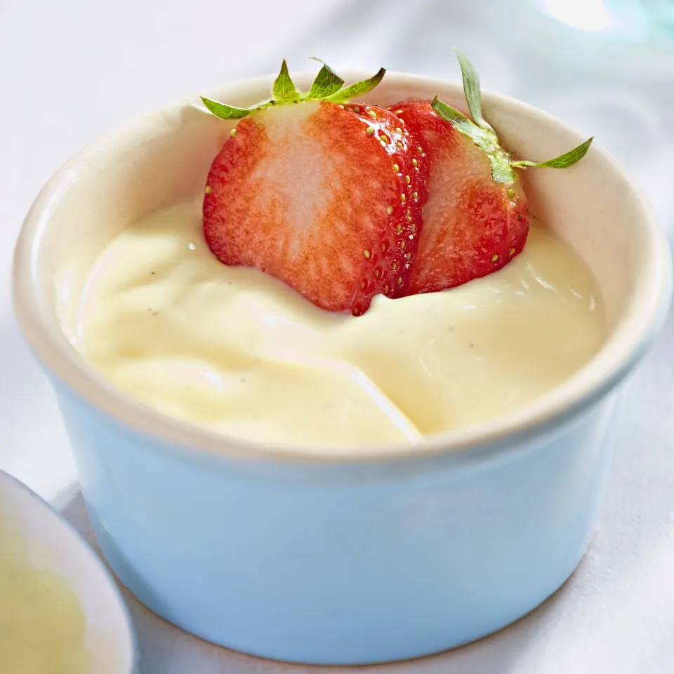 custard-vanilla-with-strawberries-671476604-5aa5e11eff1b780036cb1c33.jpg