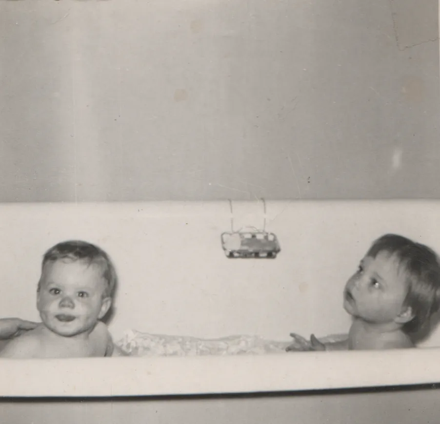 1951 - Marilyn, friend, Karen, Dwana, bath, random pics-3.png