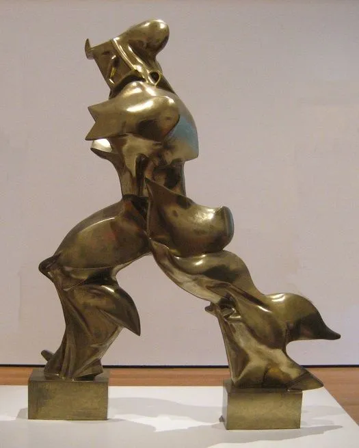 'Unique_Forms_of_Continuity_in_Space',_1913_bronze_by_Umberto_Boccioni.jpg