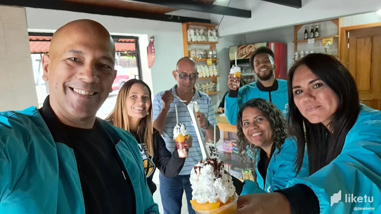 cli15639h01etbqsza9zp0346_p9.webp