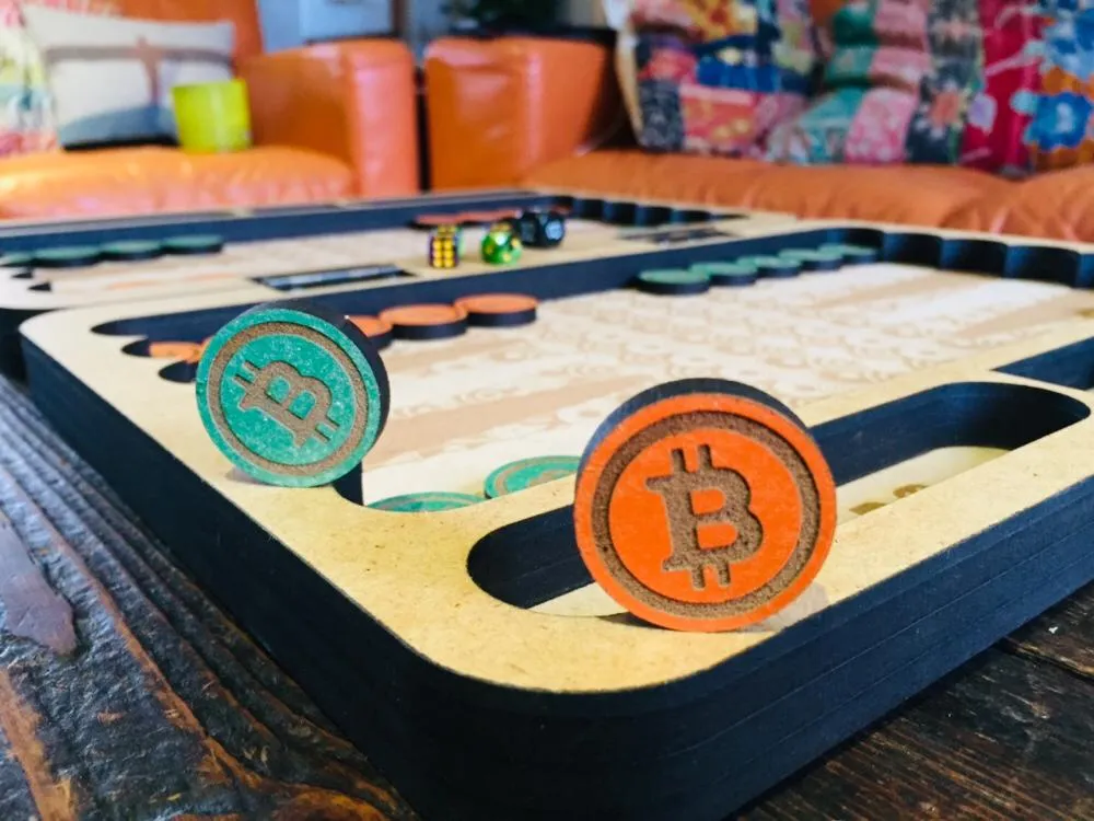 crypto-backgammon-board-01.jpeg