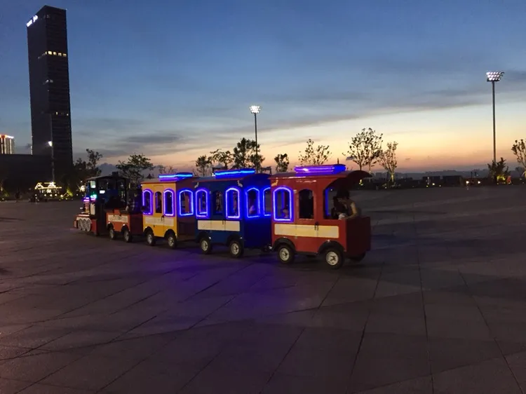 小火车.jpg