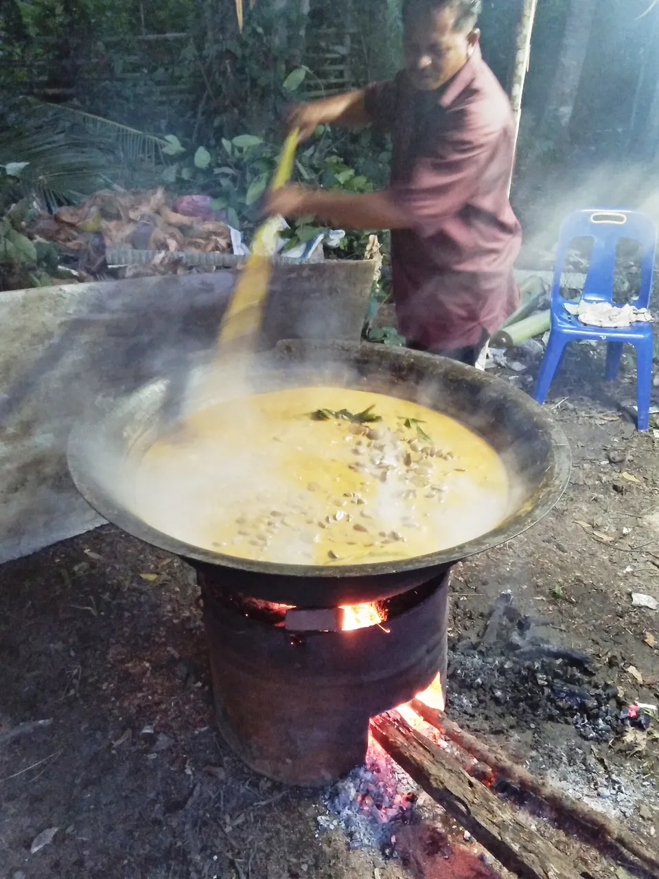 rendang jengkol dimasak.jpg