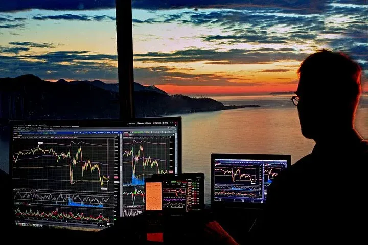 stock-trading-6525084__480.webp