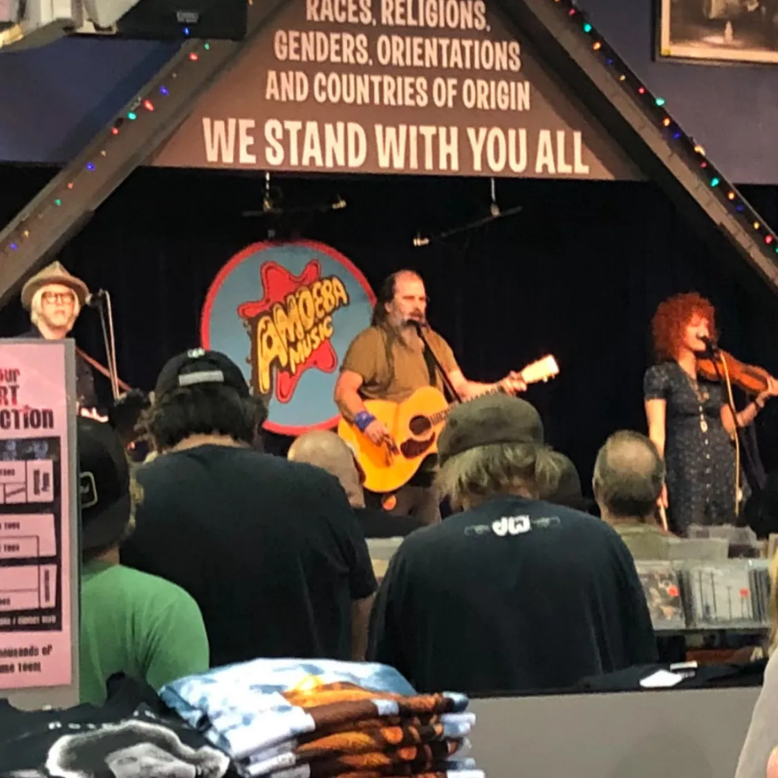 Steve-Earle-On-Stage-Amoeba.JPG