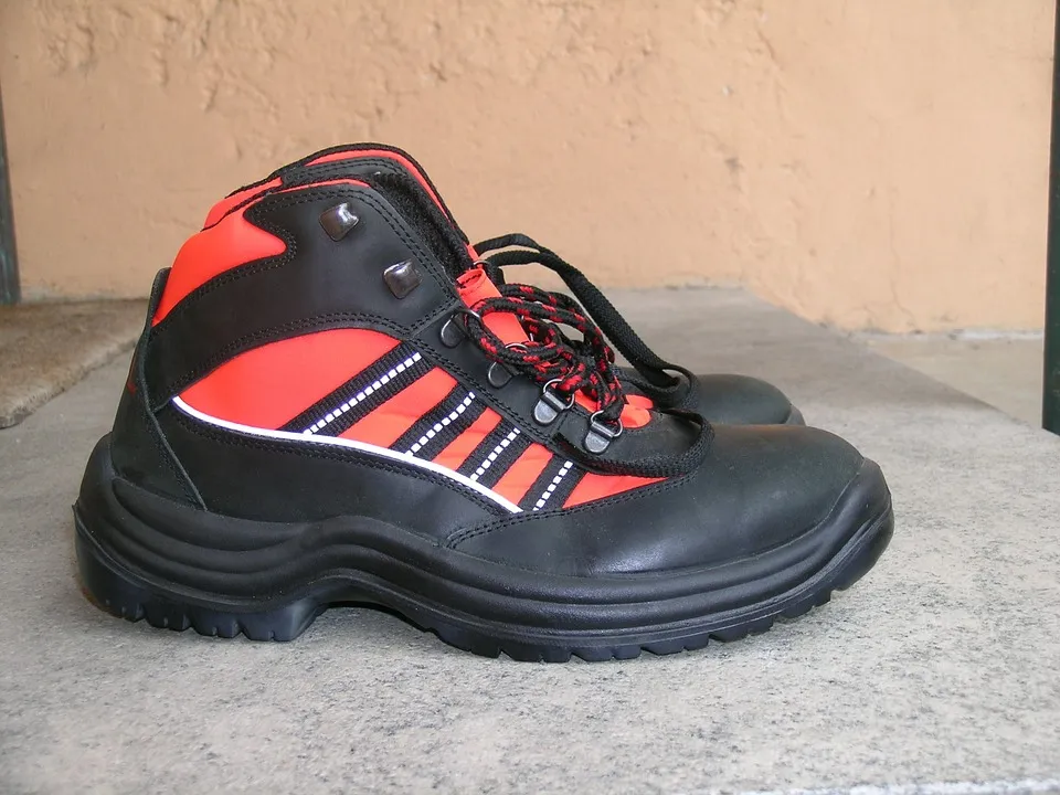 safety-shoes-431528_960_720.jpg