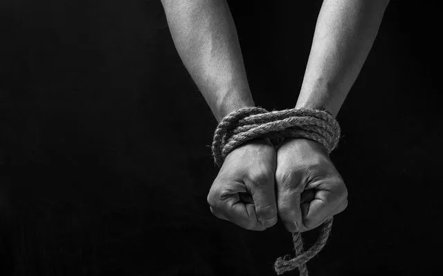 cropped_Irish-bondage-trade.jpg