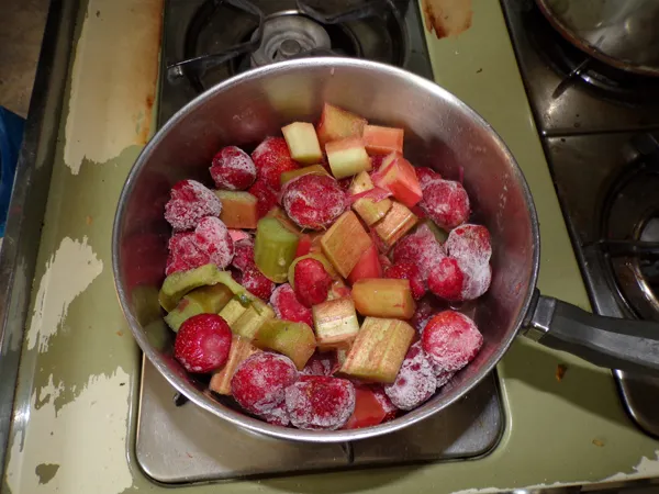 StrawberryRhubarb sauce crop May 2020.jpg