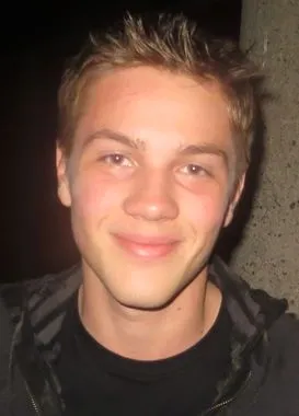 locke connor jessup as tyler locke.jpg