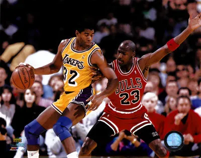 NBA.MJ.Magic.Confront.Guard.Wall.jpg