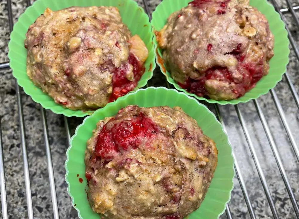 baking-raspberry-muffins-6 (1).jpg