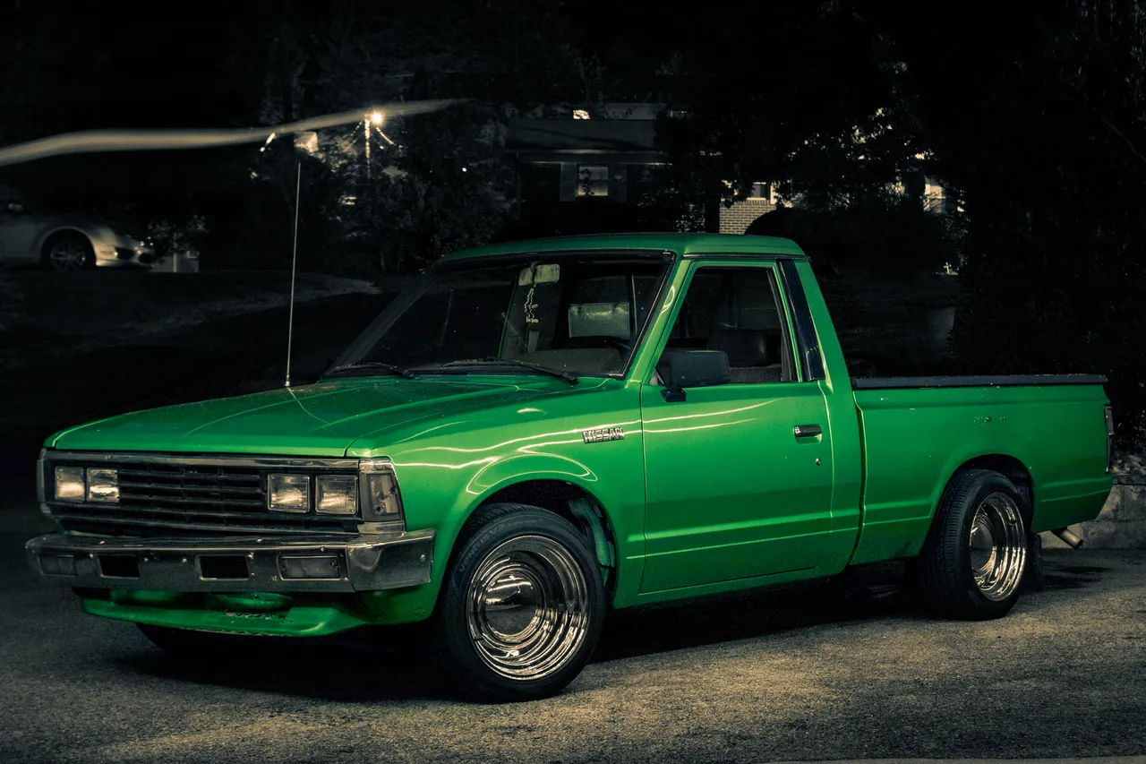 2048 72 FB Nissan Truck.jpg