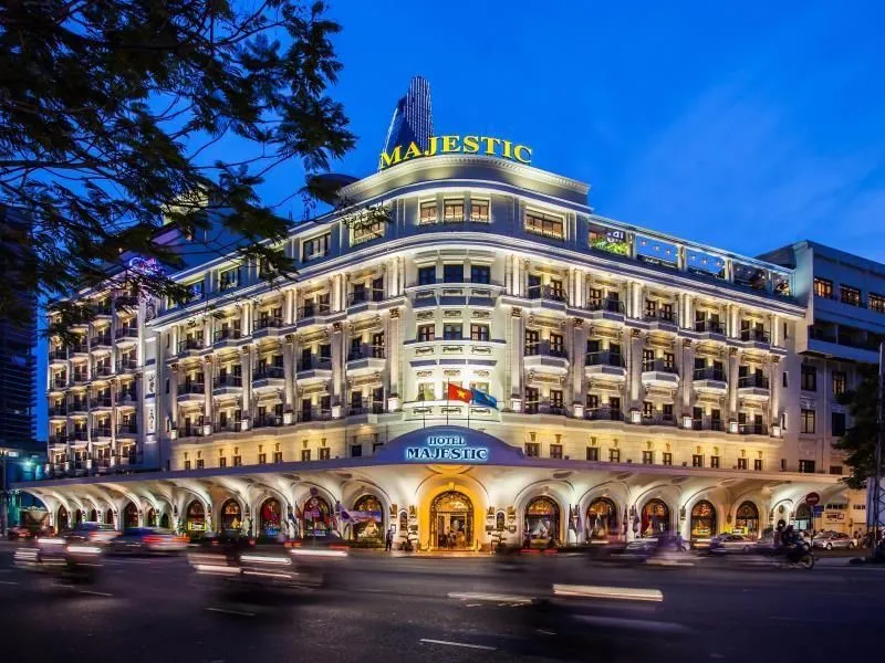 hotel-majestic-saigon-hochiminh.jpg