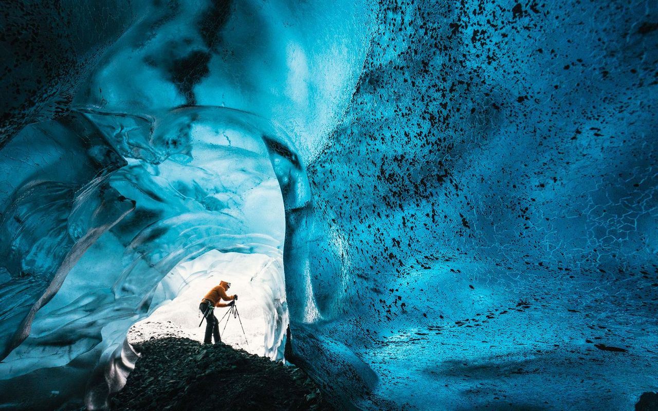 Vatnajokull-caves-4-iceland1215.jpg