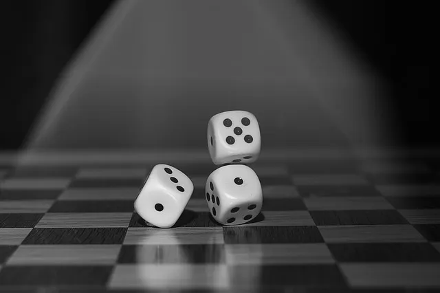 roll-the-dice-1502706_640 (1).jpg