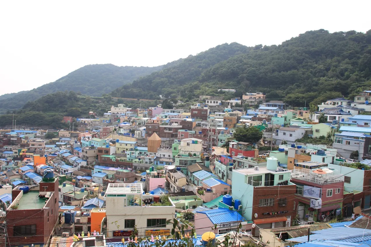 감천문화마을-부산-산복도로-부산 사하구-부산지하철 1호선 토성동역-태극도 마을-한국전쟁-산복도로 르네상스-산동네-한국의 마추픽추