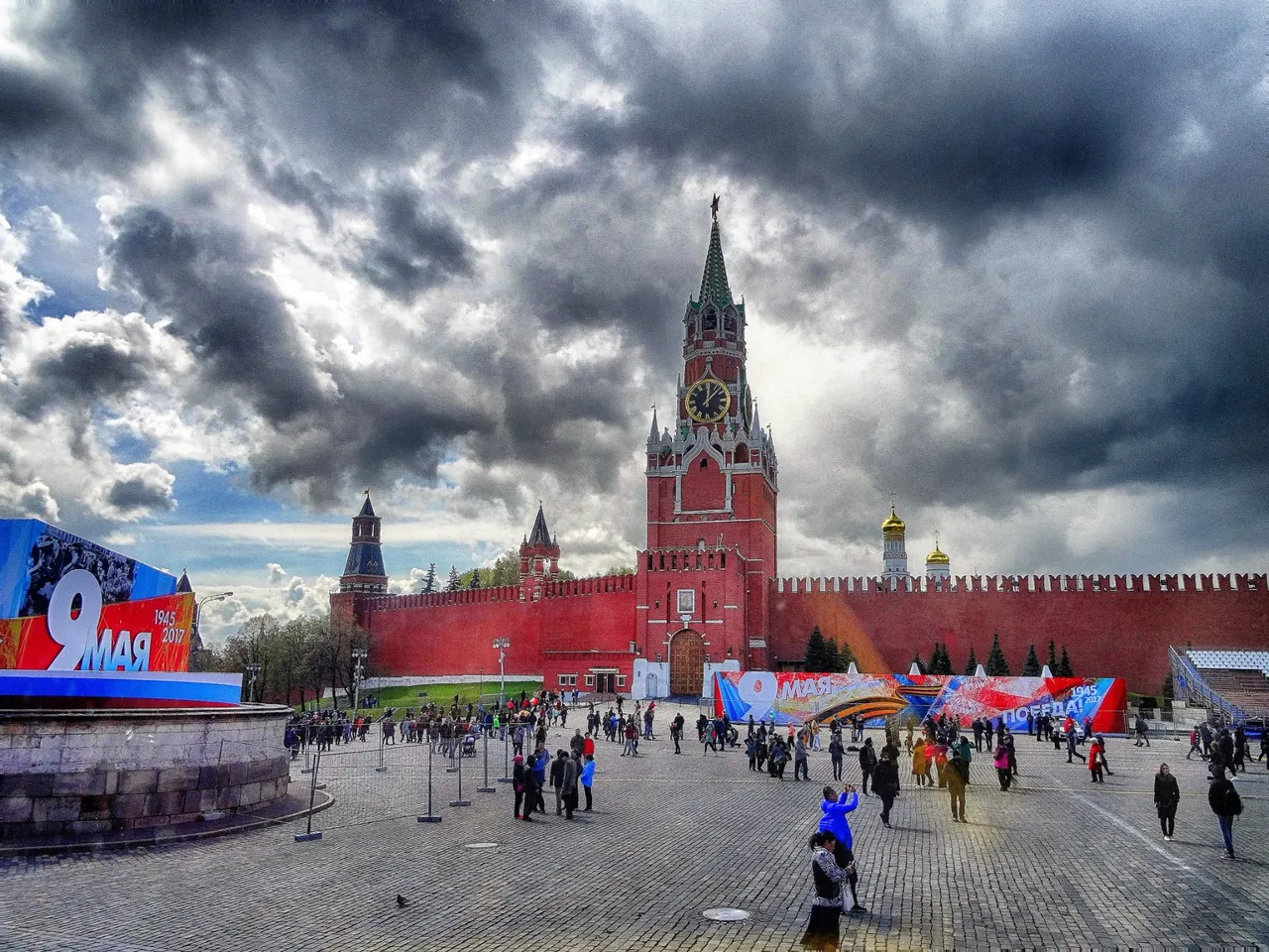 The Spaaki Tower seen from the Red Square