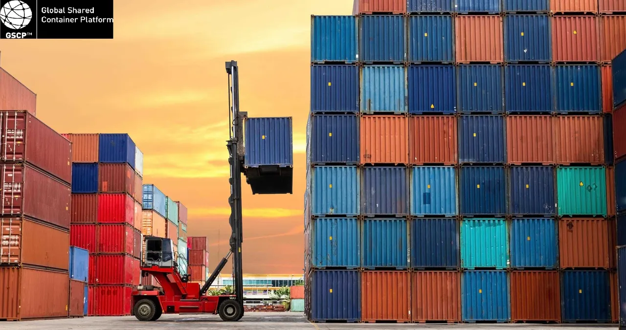 linkedin-In-Stream_Wide___Crane-lifting-up-container-in-yard-000038303556_Large.jpg